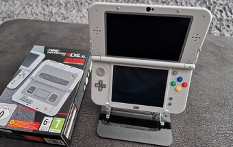 New Nintendo 3DS XL SNES Edition - TOP - 2
