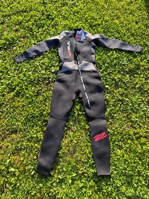 Neopren GUL contour flex M nový - 2
