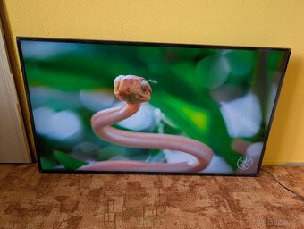 Televize Samsung SmartLED 109cm 4K Ultra HD DVB-T2 - 2