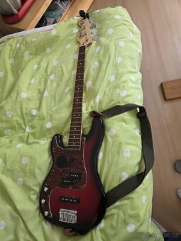 Predám jazz bass fender - 2