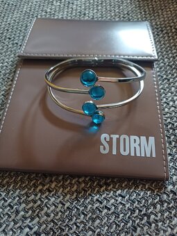 Náramek zn. Storm chir. ocel modrá kulička - 2