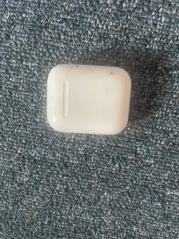 sluchátka AirPods - 2