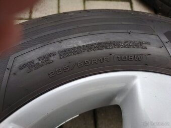 Prodám sadu letních pneu na Al discích - 2
