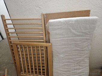 Dětská postýlka IKEA polohovací + kokosová matrace - 2