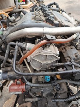 Motor Ford c max 20.tdci rok 2004 - 2
