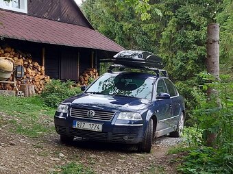 Prodám střešní nosiče na Passat, škoda superb uzamykatelné - 2