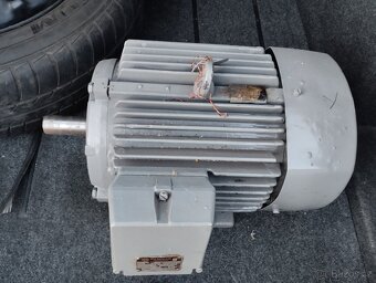 Motor 4kw, 1440ot., - 2