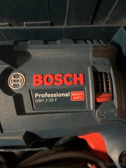 Prodám bourací kladivo Bosch GBH 2-28 F Professional - 2