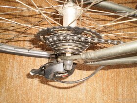 Silniční dámské kolo CARRERA - 2