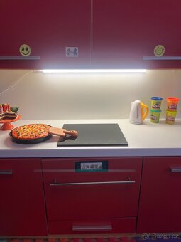 Dětská kuchyňka dřevěná od stolaře - 2