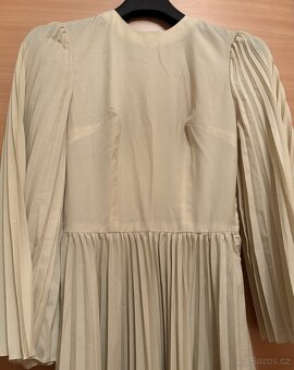 Retro svatební šaty se spodničkou - 2