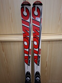 Sjezdové carvingové lyže Atomic Race GS 12 v délce 171cm - 2