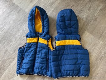 Dětské vesty po dvojčatech vel. 86/92 - 2