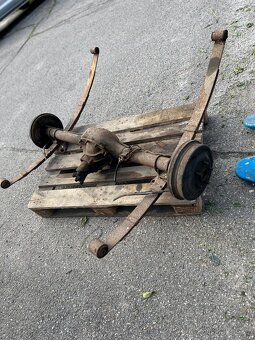 Ford mustang fastback 1967 zadni naprava - 2