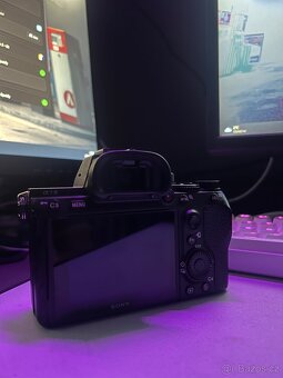 Sony A7III tělo - 2