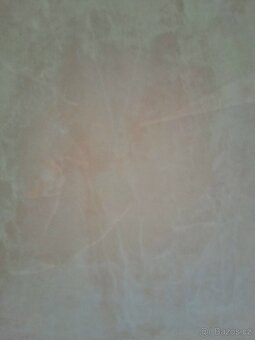 Obkladačy. Vysoký lesk. 34 x 56 cm. 31 kusů. - 2