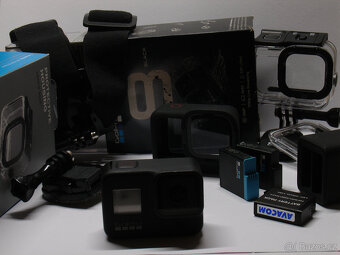 Gopro Hero 8 Black + spousta příslušenství - 2