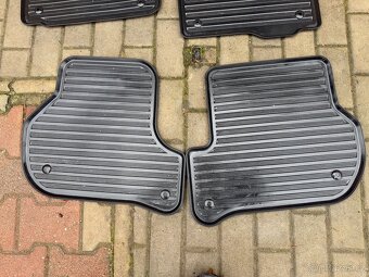 ORIGINÁL KOBEREČKY OCTAVIA 2. - 2