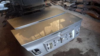 BMW E46 VÍKO KUFRU CABRIO - 2