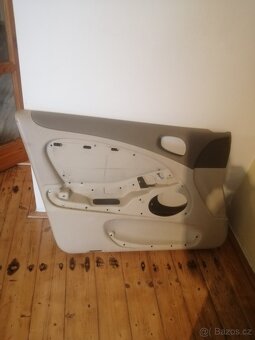 Jaguar S - type interiér 2001-2006 - 2