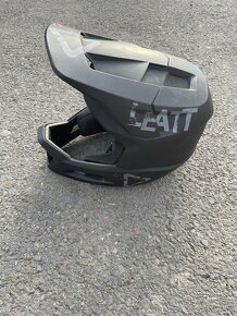 Leatt MTB integrální helma - 2