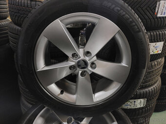 Originál alu kola 17" na Škoda Superb III. letní - 2
