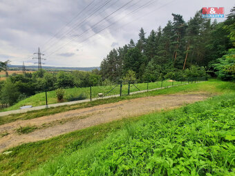 Prodej pozemku k bydlení, 2948 m², Újezd pod Troskami - 2