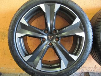 Alu Seat Cupra + 245/40/19 - 2