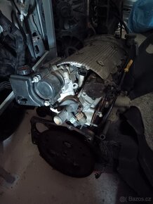 Chevrolet Alero, mnoho náhradních dílů - 2