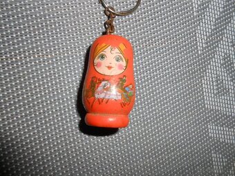 Dřevěná MATRJOŠKA 4cm - použitá - stav foto - 2