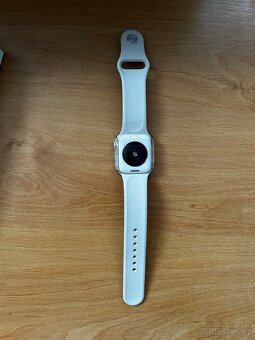 Chytré hodinky Apple Watch SE 2023 GPS 40mm pouzdro z hvězdn - 2