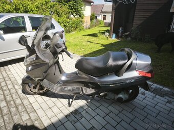 Prodám Piaggio x 8 streed - 2