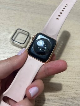 Apple Watch 6, 40mm - 2