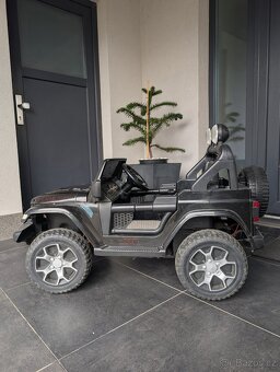 Dětské autíčko Jeep Wrangler 4x4 - 2