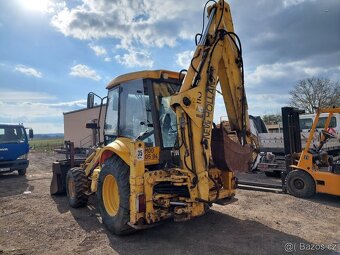 Traktor Bagr New Holland - 2