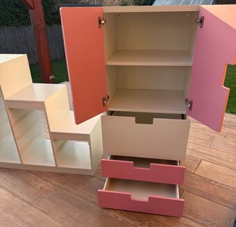 Dětská skříň IKEA Stuva + skříň na plastové pořadače - 2