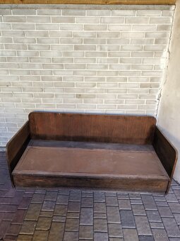 Červený retro gauč - 2