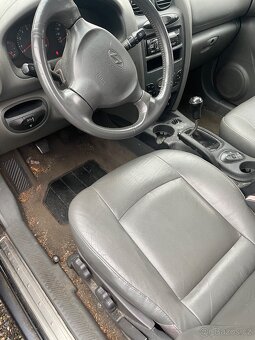 Hyundai Santa Fe 1 - 2