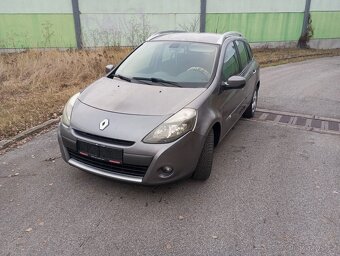 Renault Clio III 1.2i - 2