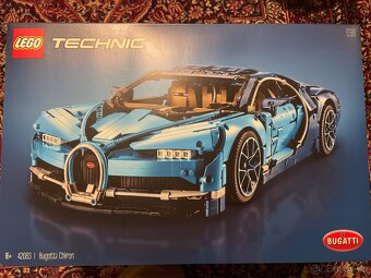 LEGO Technic 42083 Bugatti Chiron - 2