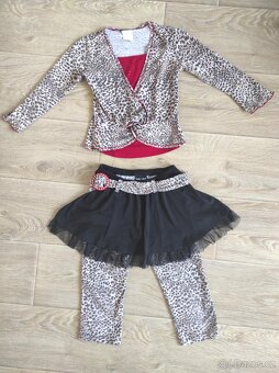 kostým čarodějnice + klobouk  , kočka - 2