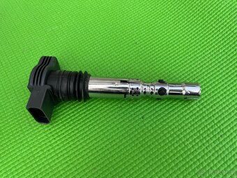 4x Zapalovací cívky 06A905115 D - 2