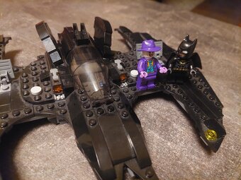 LEGO 76265 Batman vs. Joker Batwing - 2