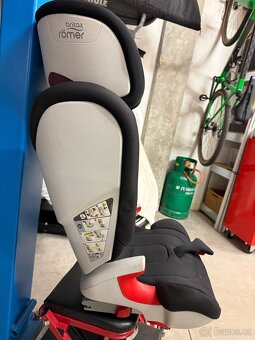 dětská autosedačka Römer Kidfix II XP - 2