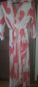 Bílo-růžové elegantní šaty vel. L - 2