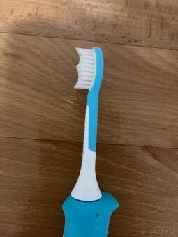 Detsky zubni kartacek Philips Sonicare for kids - 2