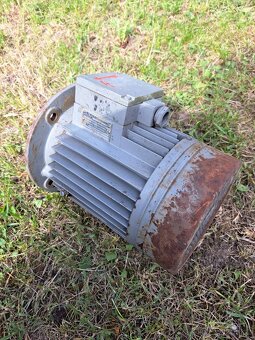 Asynchronní elektromotor 0,55Kw - 2