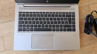 HP Elitebook 840 G6 i5,32,256,dotyk,win 11 - 2