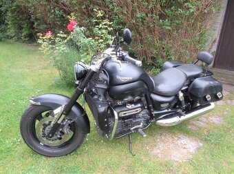 Triumph Rocket III Roadster r.v. 2011 - 2