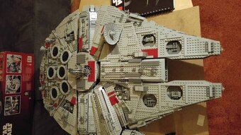 LEGO Star Wars Ultimate Collector's Millennium Falcon 10179 - 2